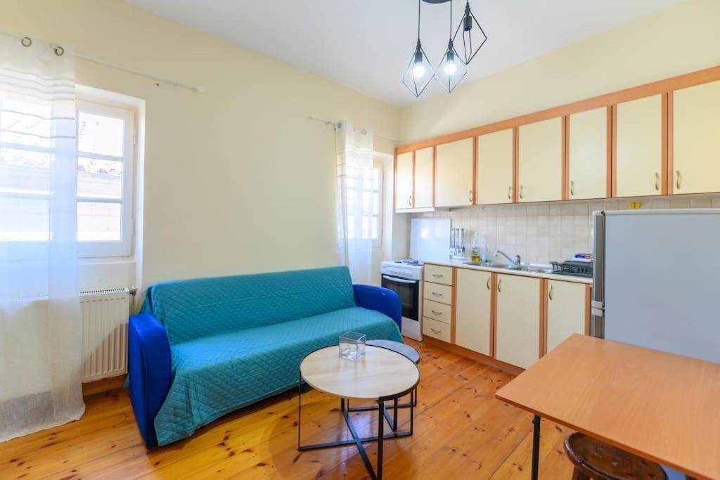 Mouragia Budget Places
